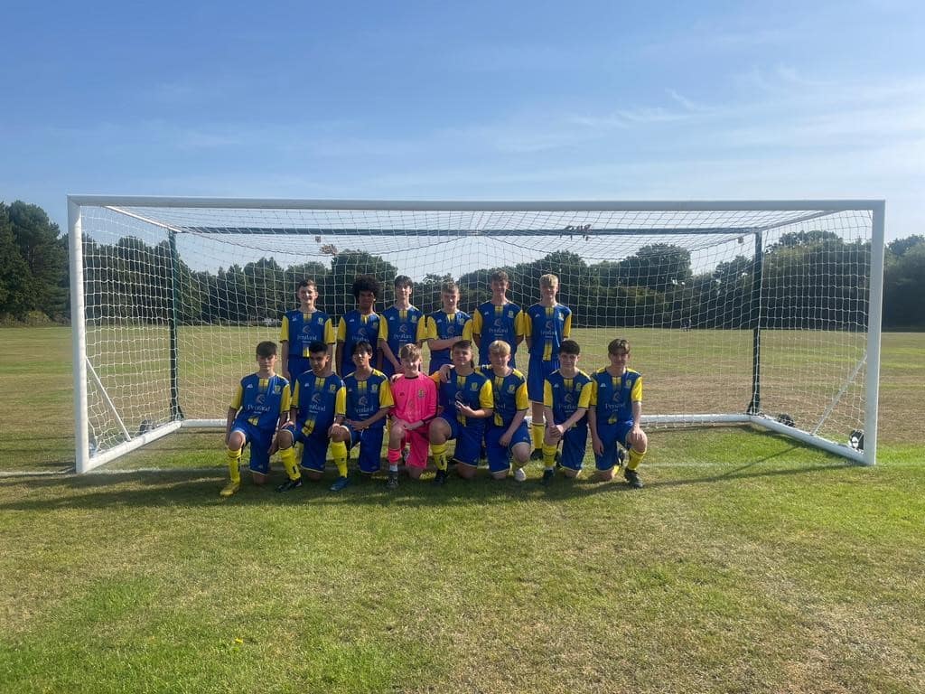 Pentland Homes proudly sponsors Hawkinge Football under 15's