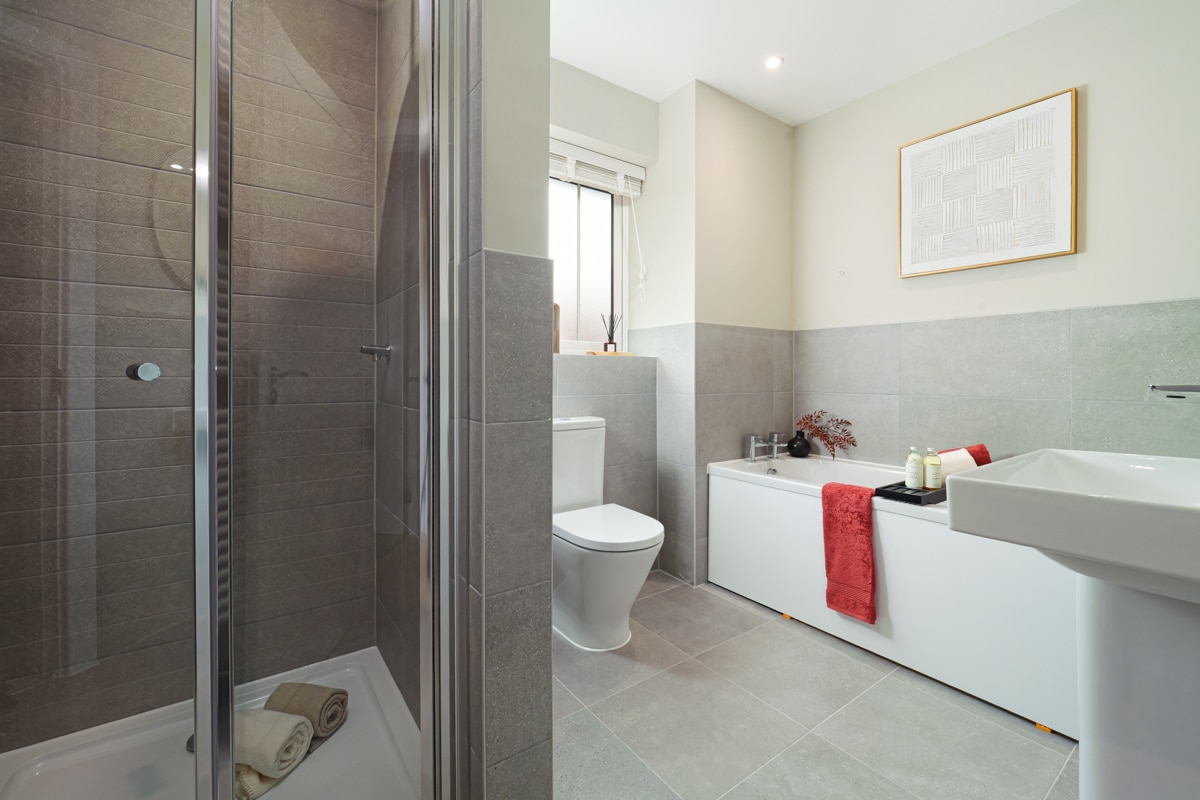 Family bathroom in The Ryarsh Show Home at The Fairways by Pentland Homes.